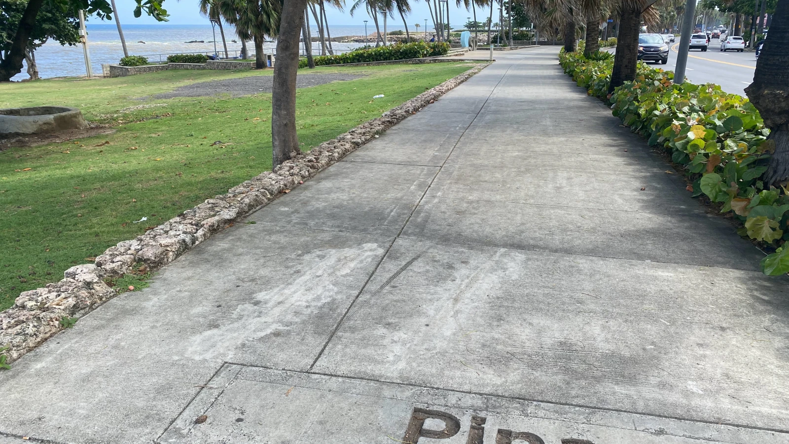 El Malecón de Santo Domingo, con la avenida junto al mar Caribe