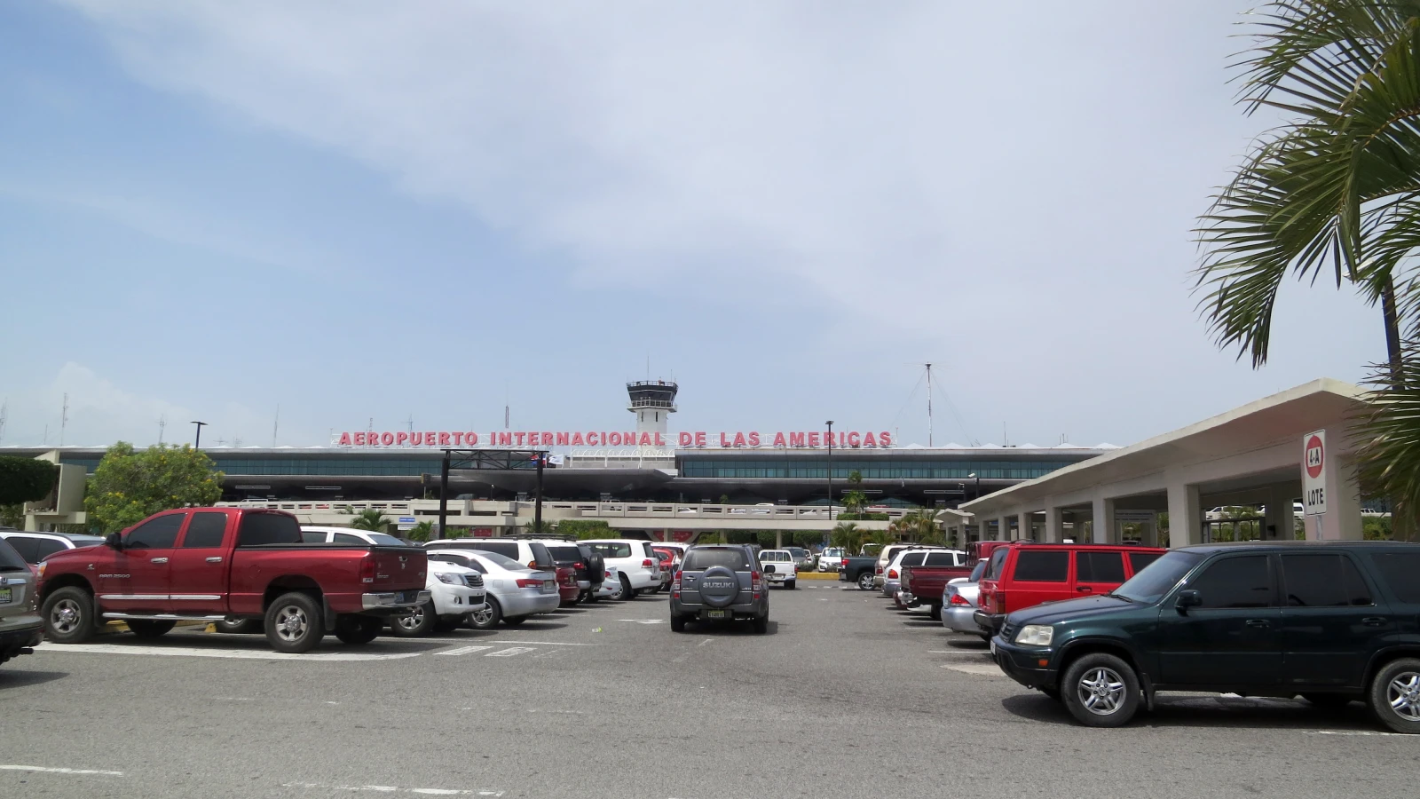 Terminal del Aeropuerto Internacional de Las Américas (SDQ), Santo Domingo