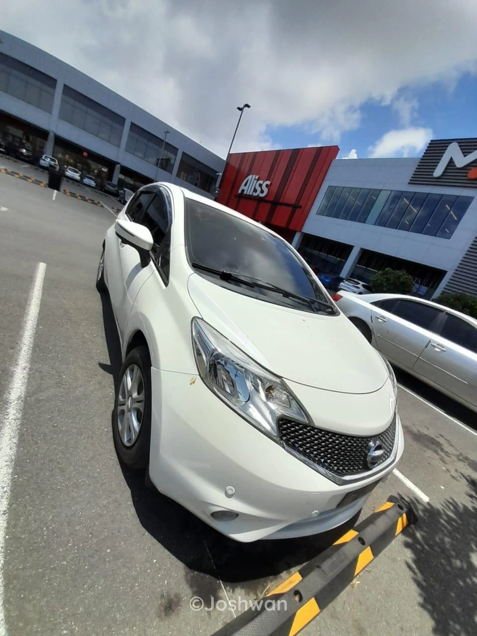 Nissan Note 2017 - Image 2