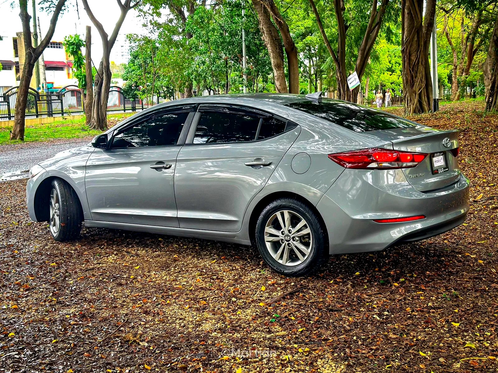 Hyundai Elantra 2018 - Image 2