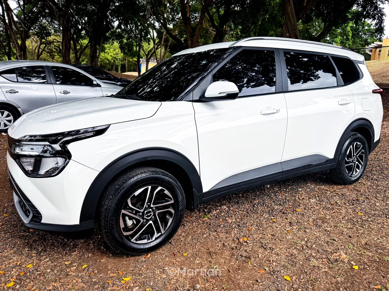 Kia Carens 2024 - Image 1