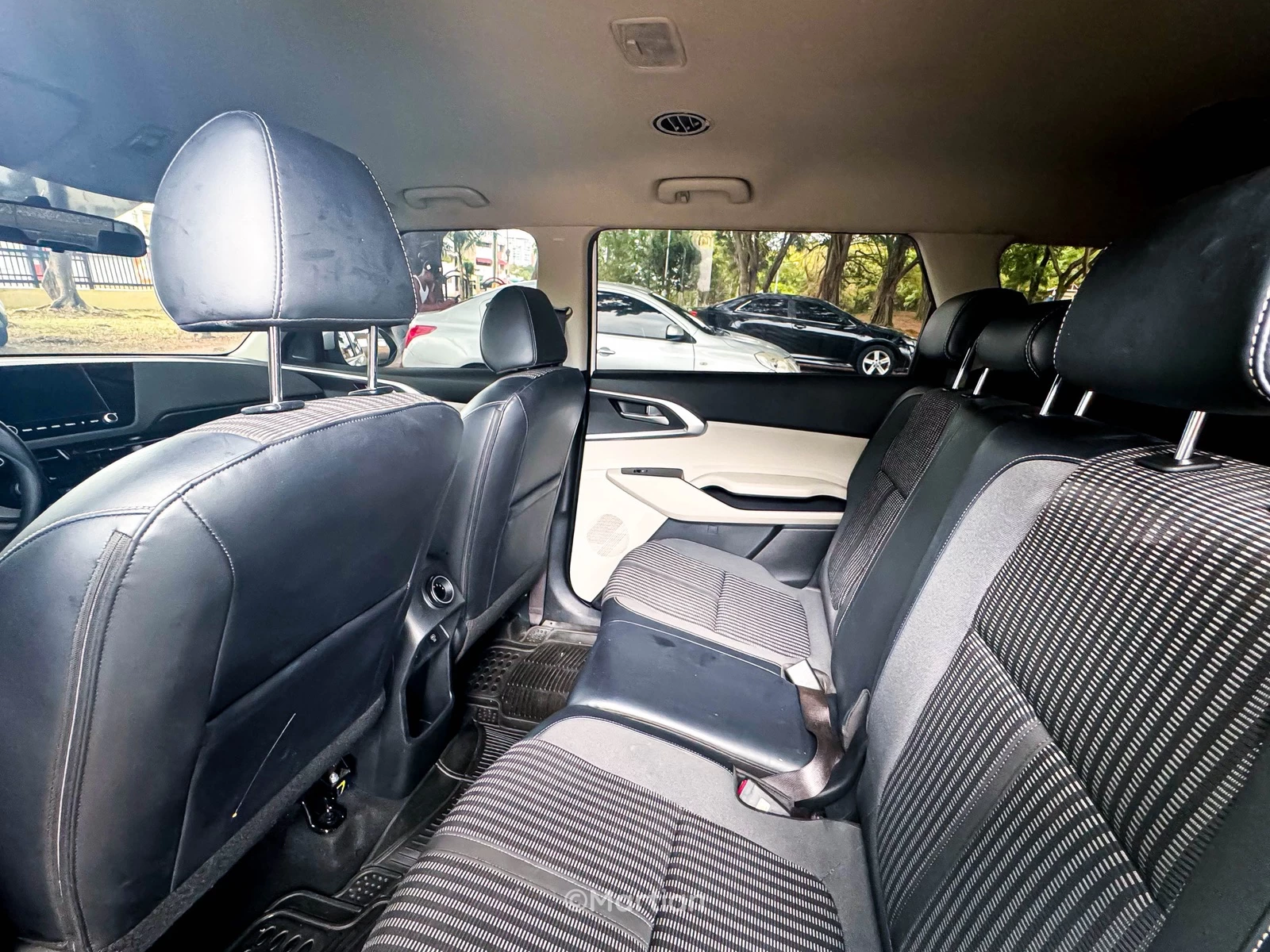 Kia Carens 2024 - Image 4