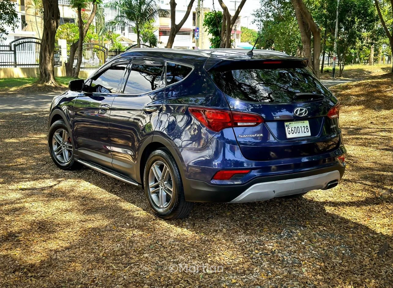Hyundai Santa Fe 2018 - Image 4