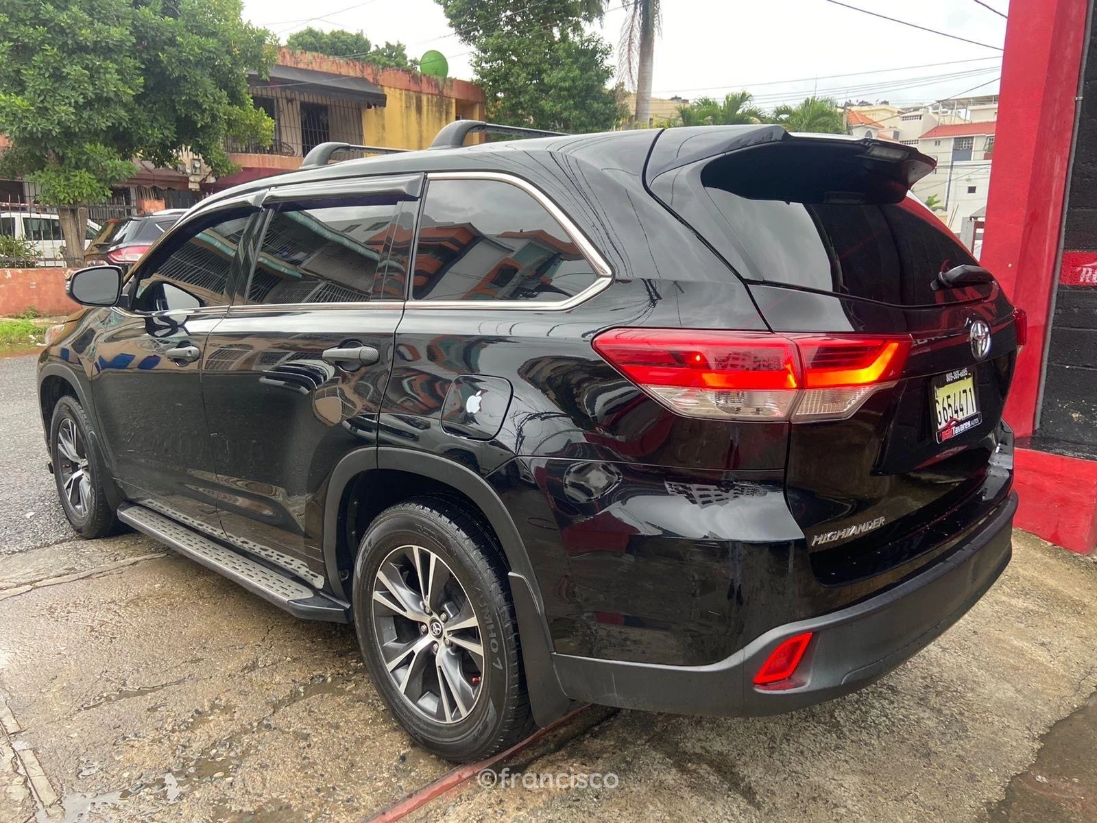 Toyota Highlander Le 2017 - Image 2