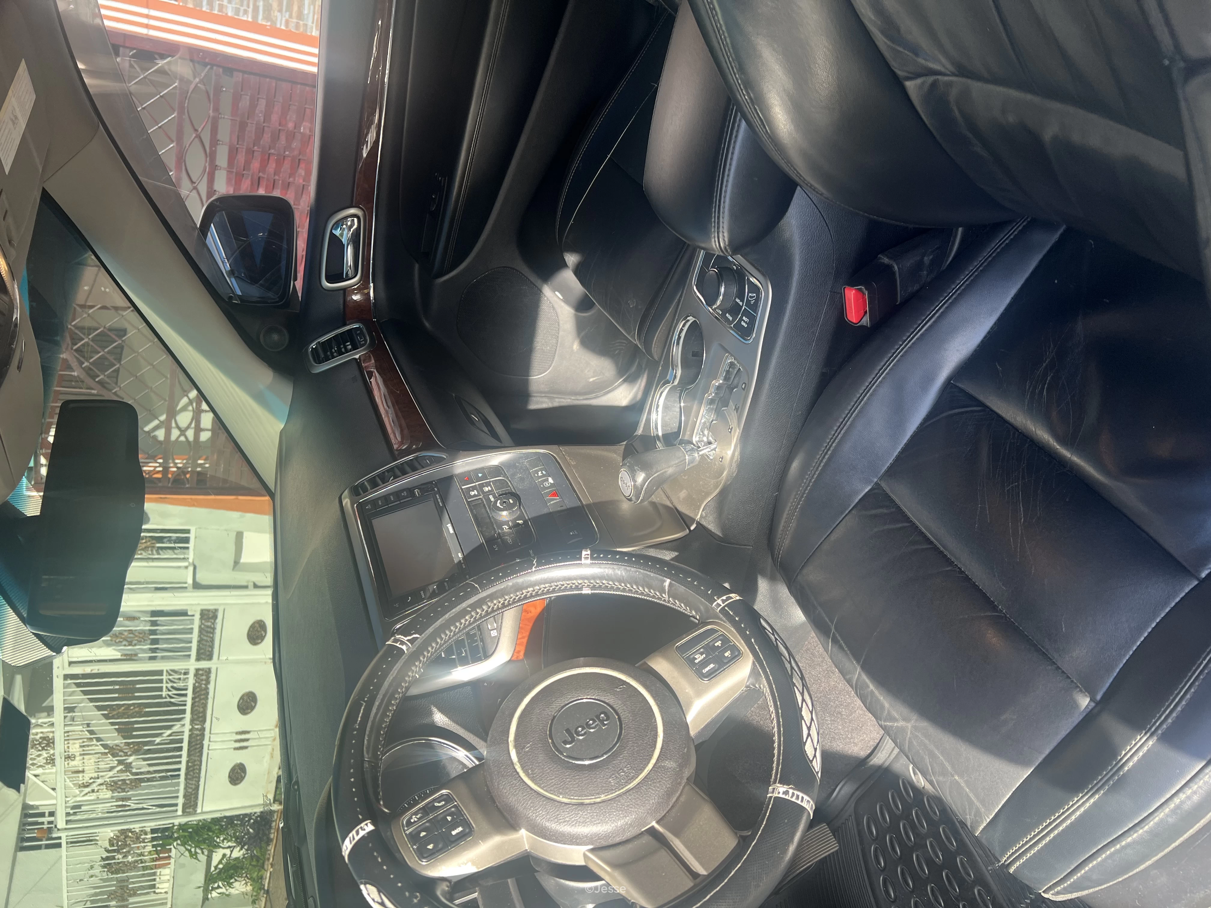 Jeep Grandcherokee Limite 2011 - Image 4