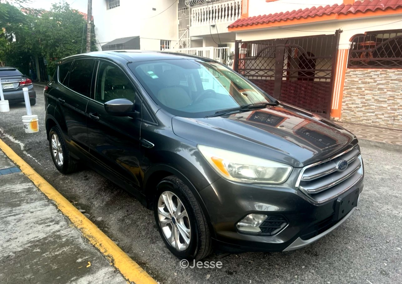 Ford Escape 2017 - Image 2