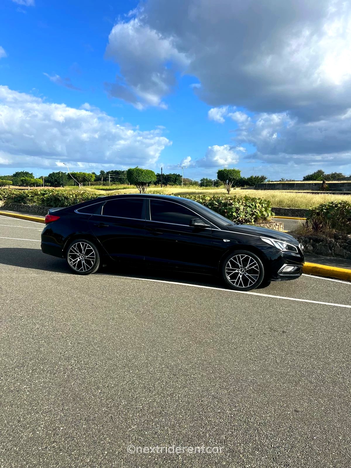 Hyundai Sonata 2017 - Image 2
